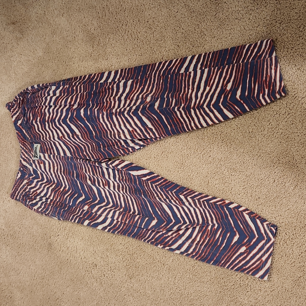 Fades red white and blue Zubaz lounge pants